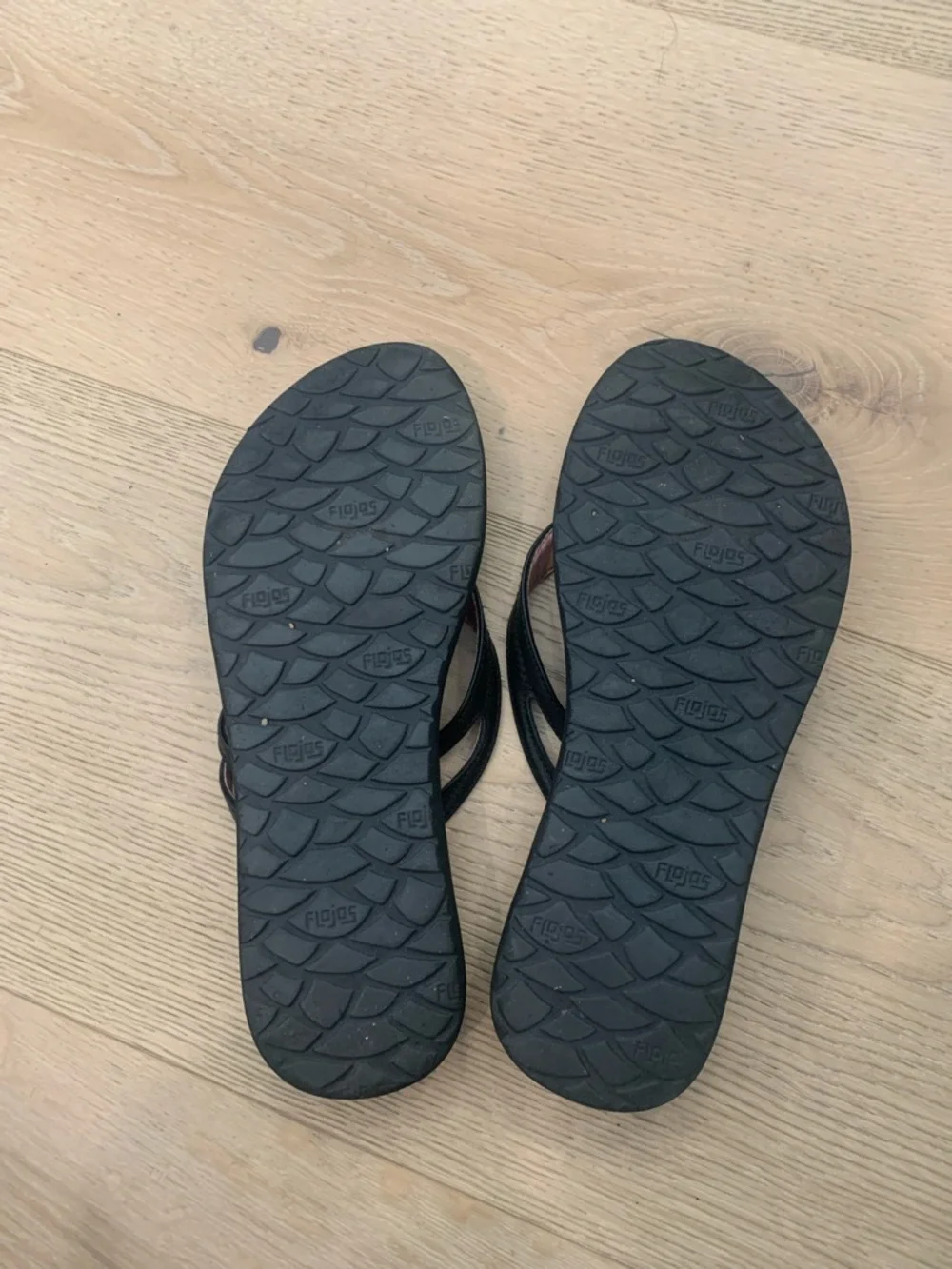 Flojos comfortable women